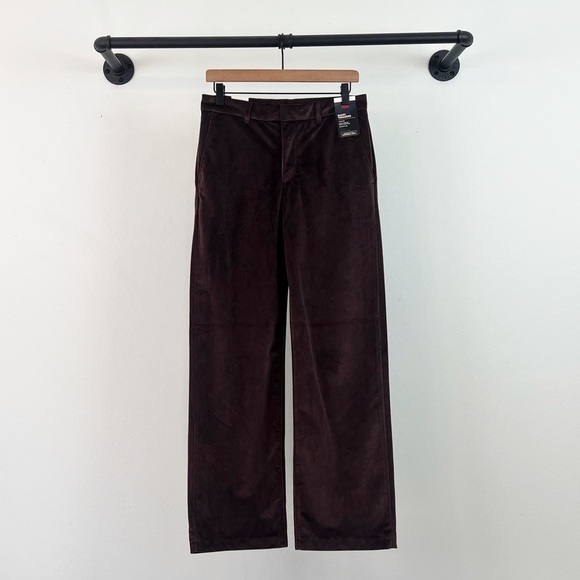 NWT Levi’s Velvet Baggy Trousers in Chocolate Brown/Plum - Picture 2 of 10